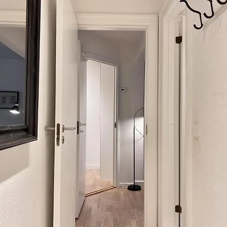 Two Bedroom In Copenhagen, Amagerbrogade 93, * Köpenhamn